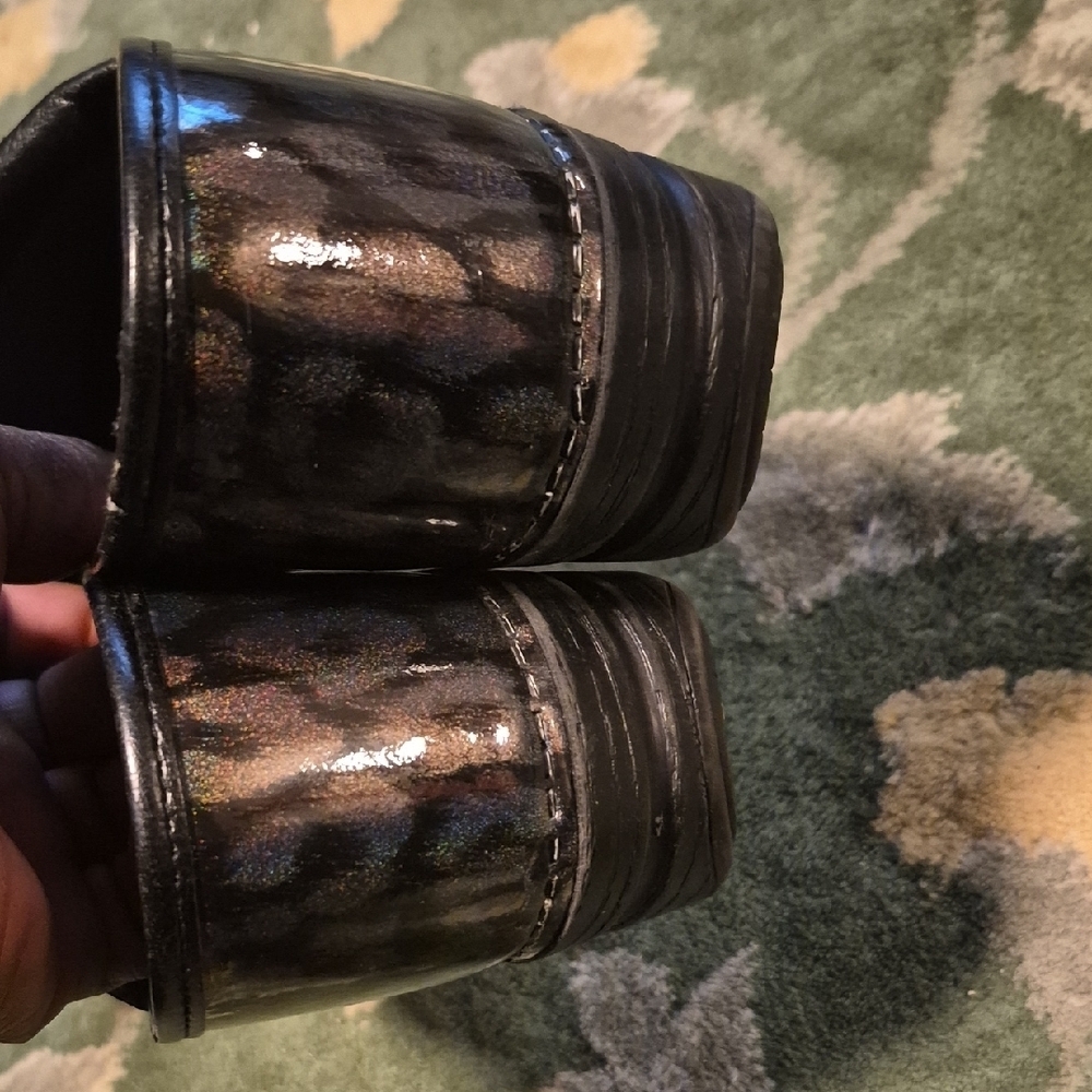 Dansko womens clogs with Multicolor Animal Print - Picture 7 of 16
